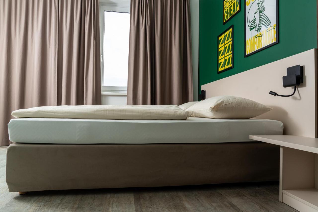 Sleeep Hotel 安斯菲尔登 外观 照片