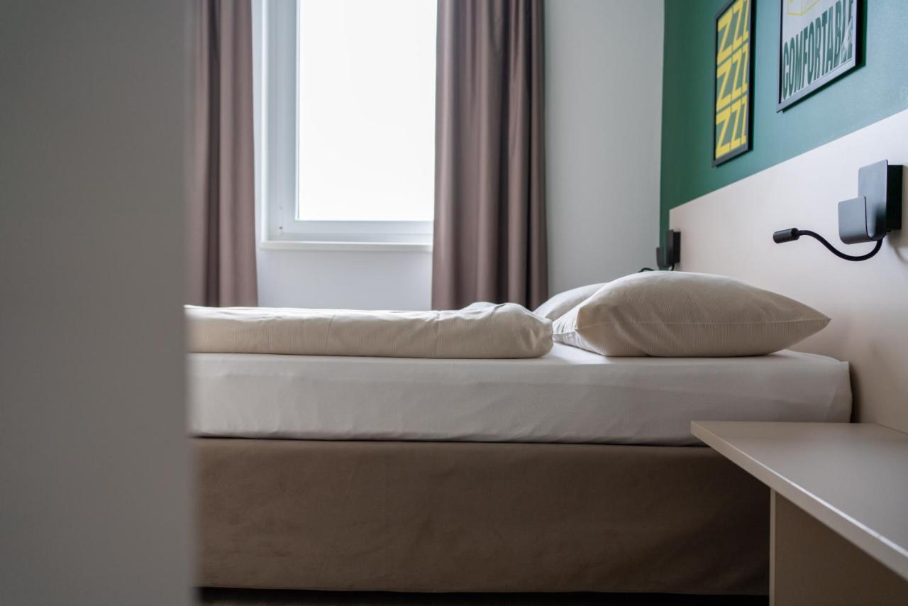 Sleeep Hotel 安斯菲尔登 外观 照片