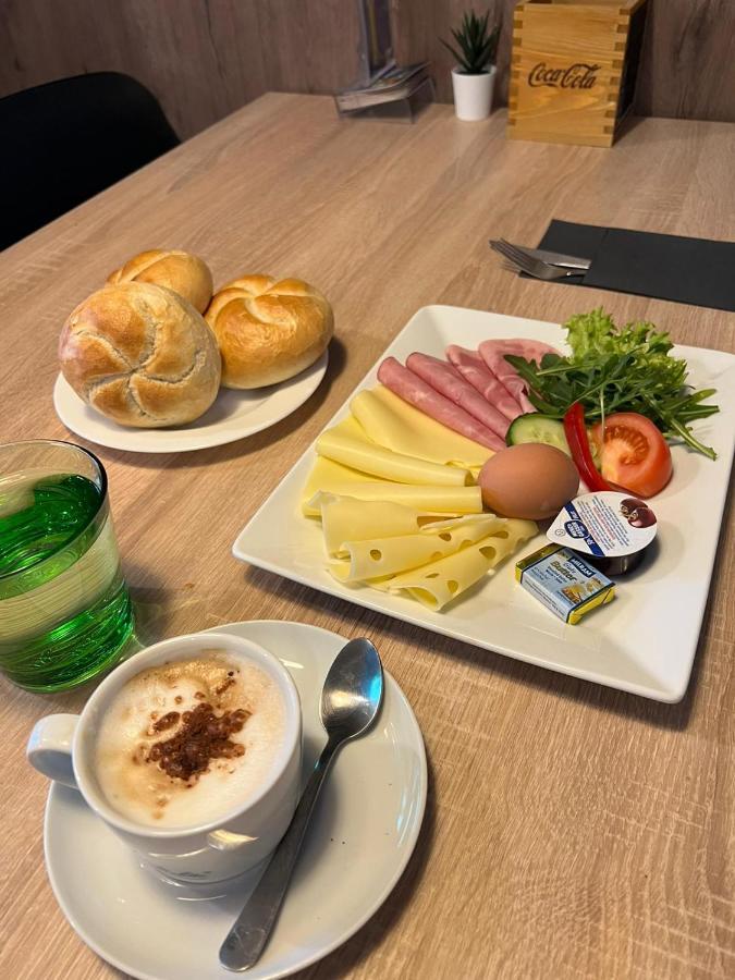 Sleeep Hotel 安斯菲尔登 外观 照片